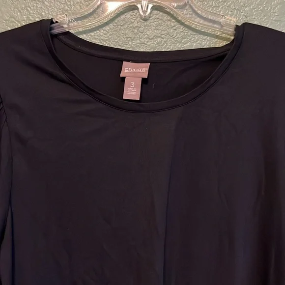 NEW Chico’s Black Relaxed Long Sleeve Blouse scoop neck ruffle sleeve top nwt - Picture 4 of 7